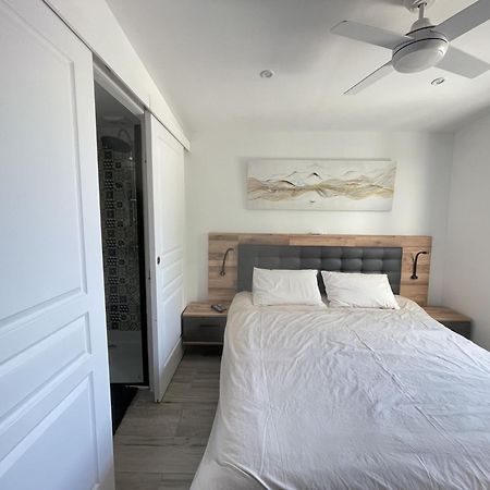 Charmante Villa Avec Piscine Dans Les Canaux Empuriabrava Luaran gambar